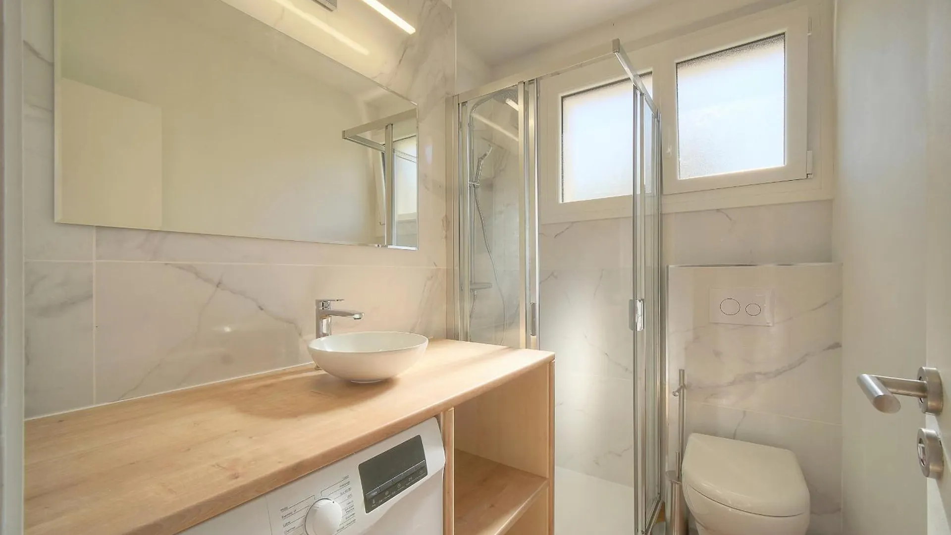 Studio Lumineux Refait En 2025 A Neuf A0B206 Cannes France